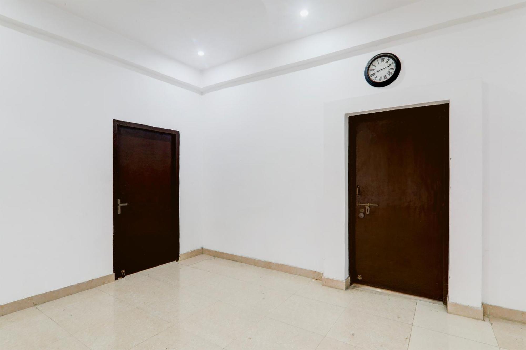 Super Hotel O Insaf Nagar Munshipuliya Formerly Vibrant Chinhat Esterno foto